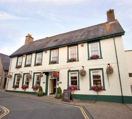 The George Hotel Wetherspoon Brecon Buitenkant foto