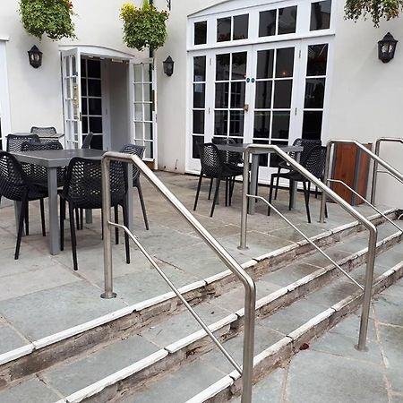 The George Hotel Wetherspoon Brecon Buitenkant foto